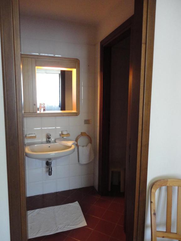 Hotel Serena Spiazzi Di Caprino Room photo